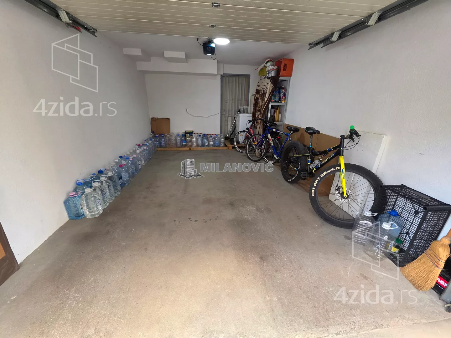 Garaža | 4zida