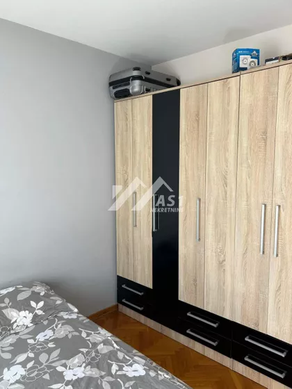 Braće Ribnikar | 4zida.rs