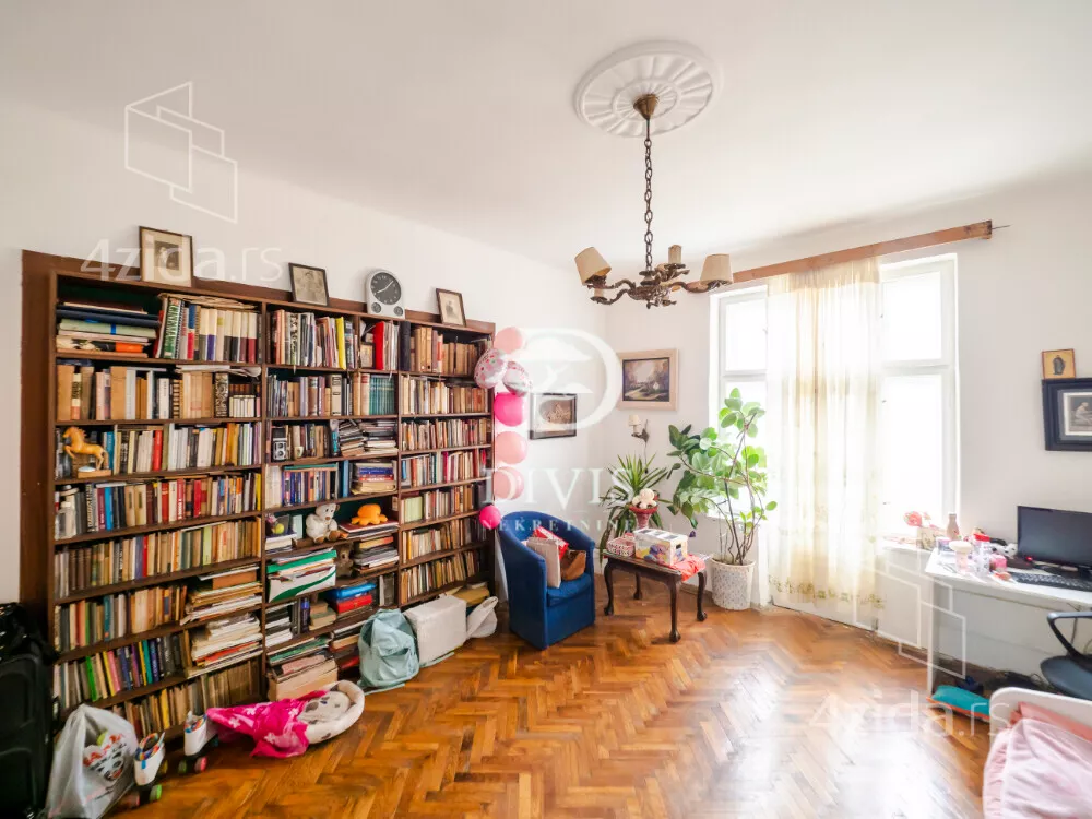 Četvoroiposoban stan | 4zida