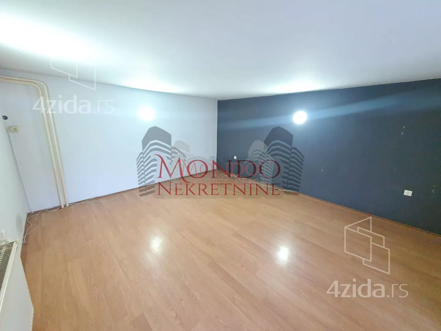 Poslovna zgrada | 4zida