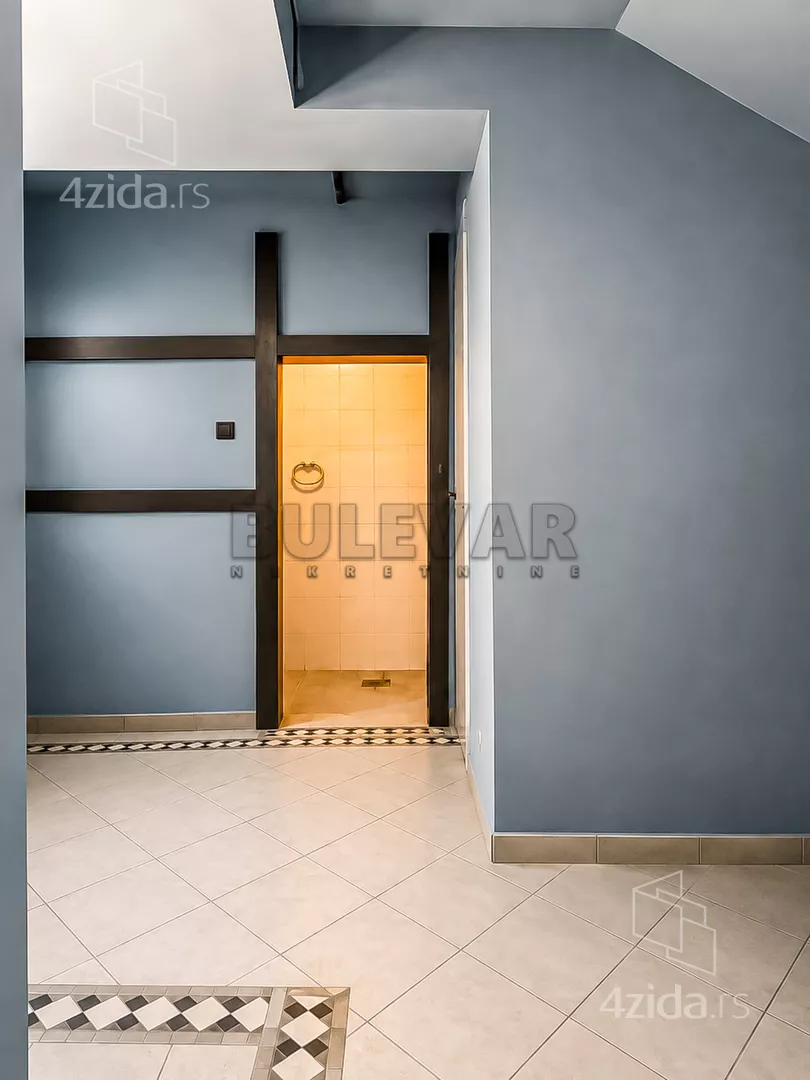 Lokal | 4zida