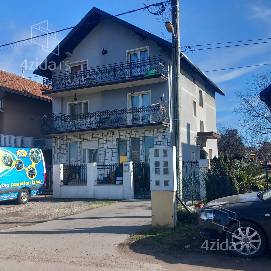 3-etažna kuća | 4zida