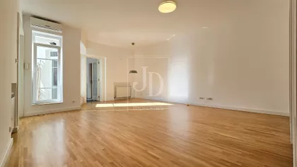 Cara Dušana | 4zida.rs