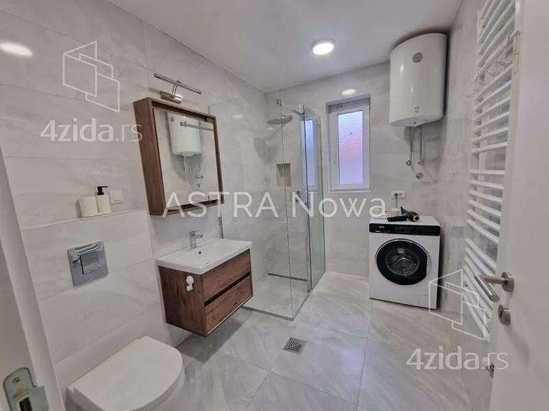 Sedmosoban stan | 4zida