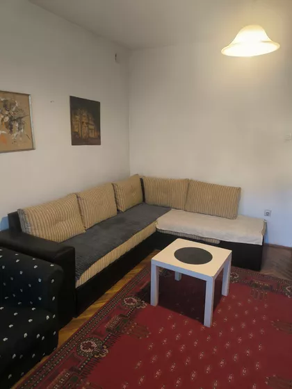 Kapetana Bate 5 | 4zida.rs