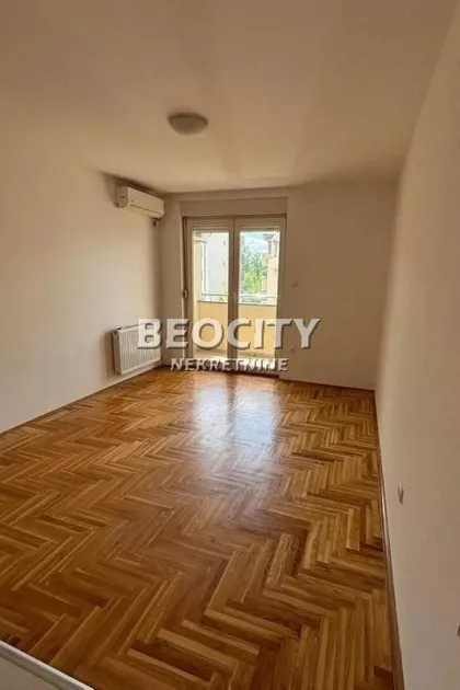 Prešernova | 4zida.rs