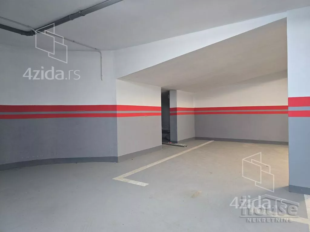 Troiposoban stan | 4zida