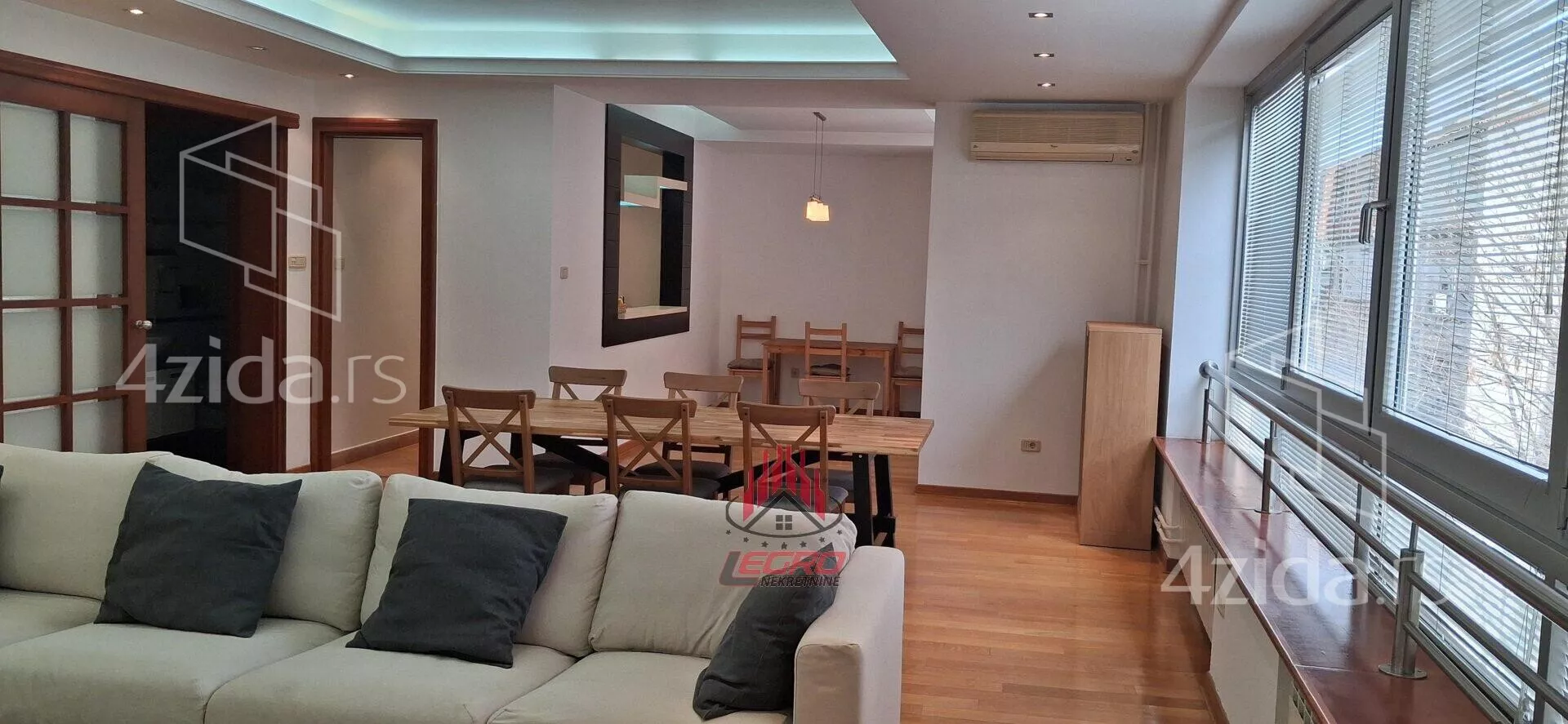 Petoiposoban stan | 4zida