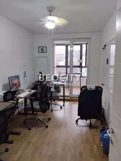 Petrovaradinsko Podgrađe - Gradić | 4zida.rs