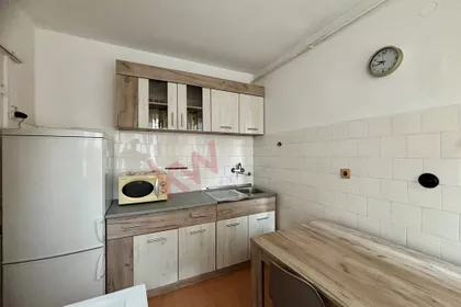 Hadži-Ruvimova | 4zida.rs