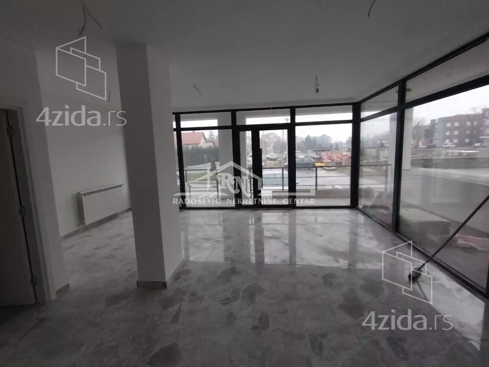 Poslovni prostor | 4zida