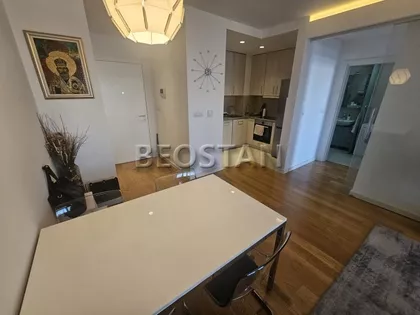 Omladinskih brigada | 4zida.rs