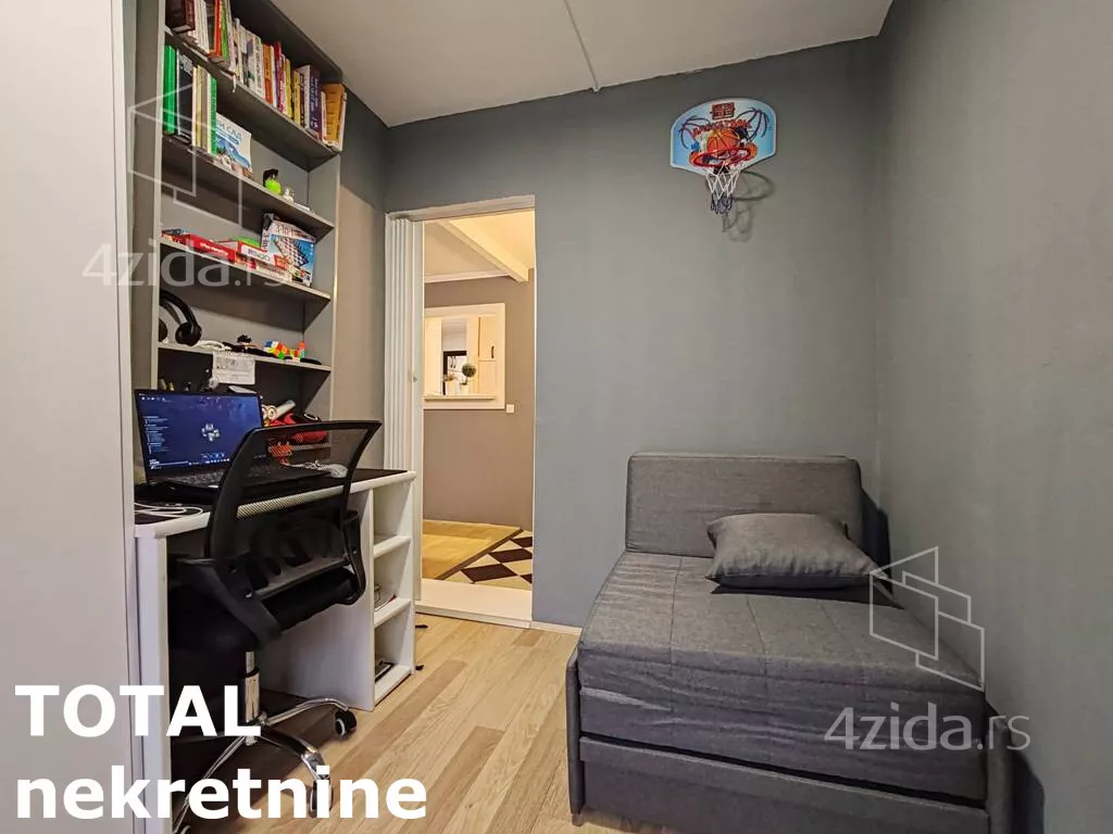 Troiposoban stan | 4zida