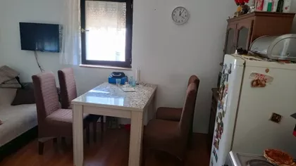 Pločnička 1B | 4zida.rs