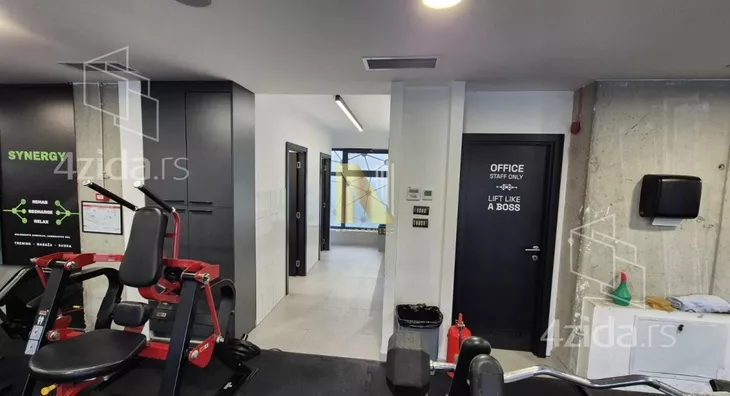 Poslovni prostor | 4zida