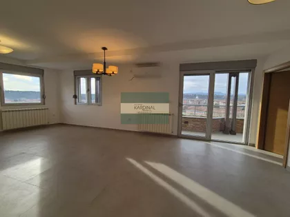 Vašarište | 4zida.rs