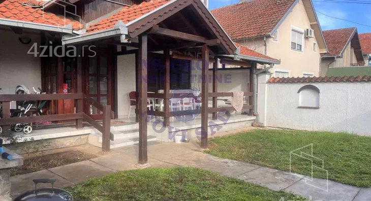 3-etažna kuća | 4zida