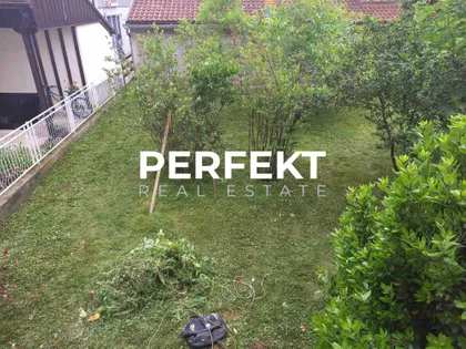 12. Septembar | 4zida.rs