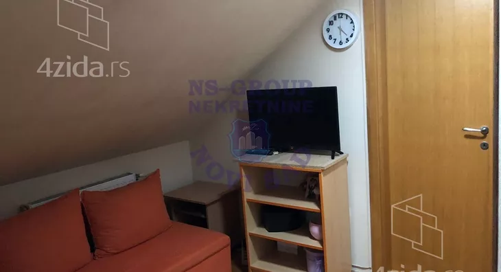 Šestosoban stan | 4zida