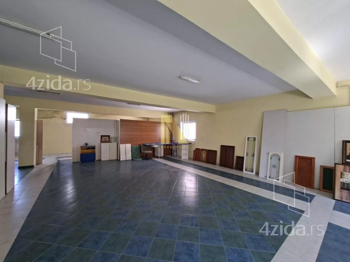 Poslovni prostor | 4zida