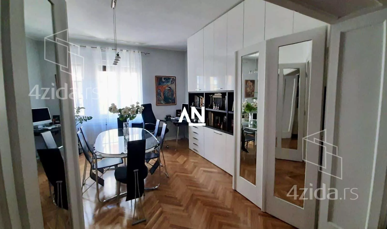 Troiposoban stan | 4zida