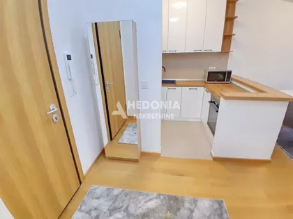 Tadije Sondermajera | 4zida.rs