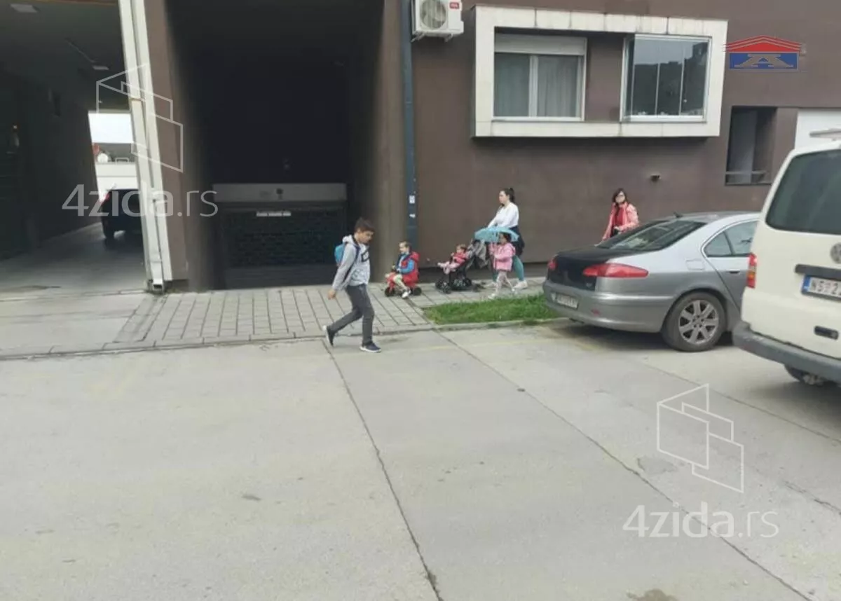 Garsonjera | 4zida