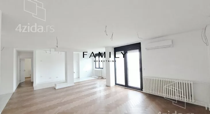 Četvoroiposoban stan | 4zida