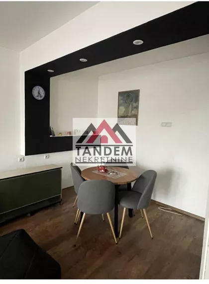 Crveni Krst | 4zida.rs