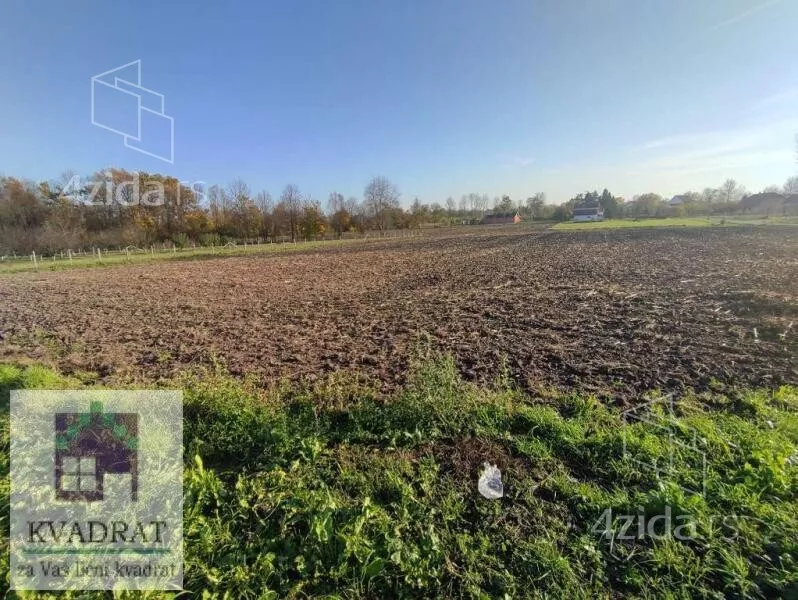 Plac | 4zida