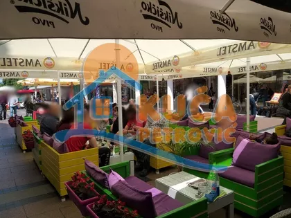 Obrenovićeva | 4zida.rs