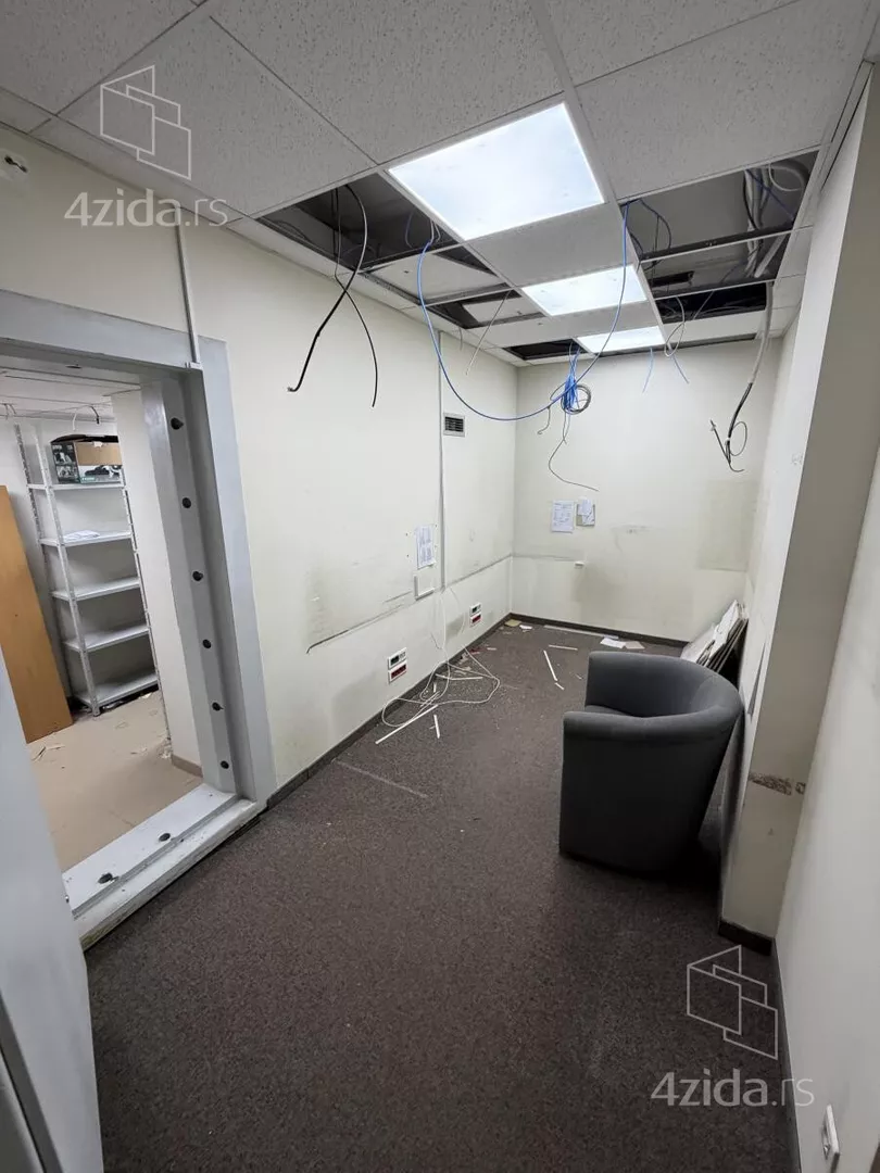 Poslovni prostor | 4zida