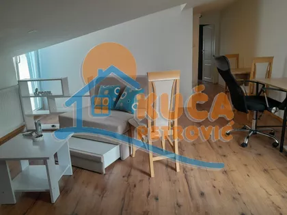 Sretena Stefanovića | 4zida.rs