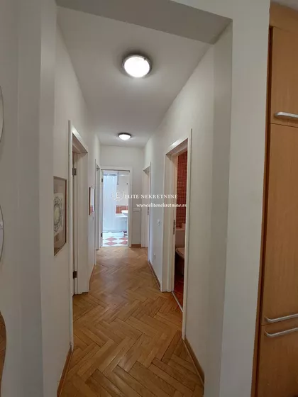 Hram Svetog Save | 4zida.rs