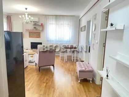 Milice Jankovic | 4zida.rs