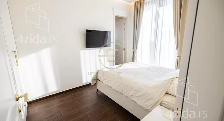 Petosoban stan | 4zida