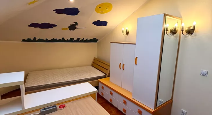 Petoiposoban stan | 4zida