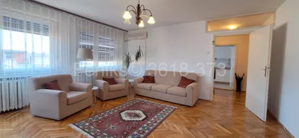 Kalenić pijaca | 4zida.rs