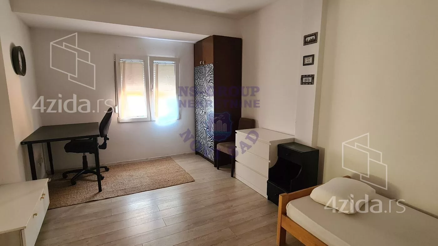 Petosoban stan | 4zida