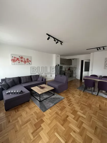 Učitelja Milina | 4zida.rs