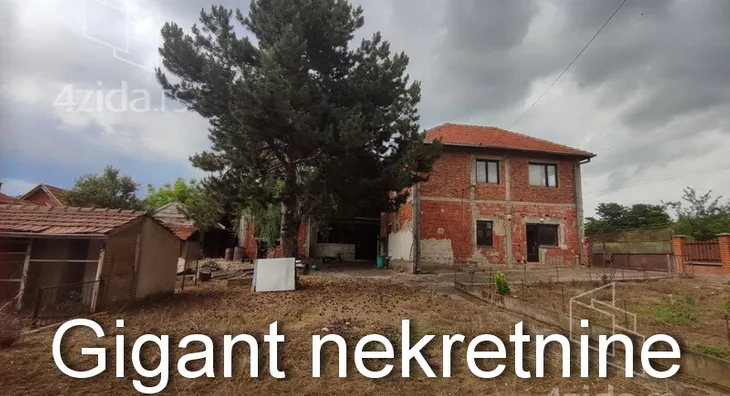 3-etažna kuća | 4zida