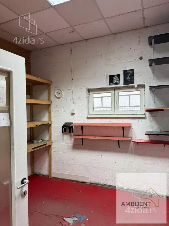 Poslovni prostor | 4zida