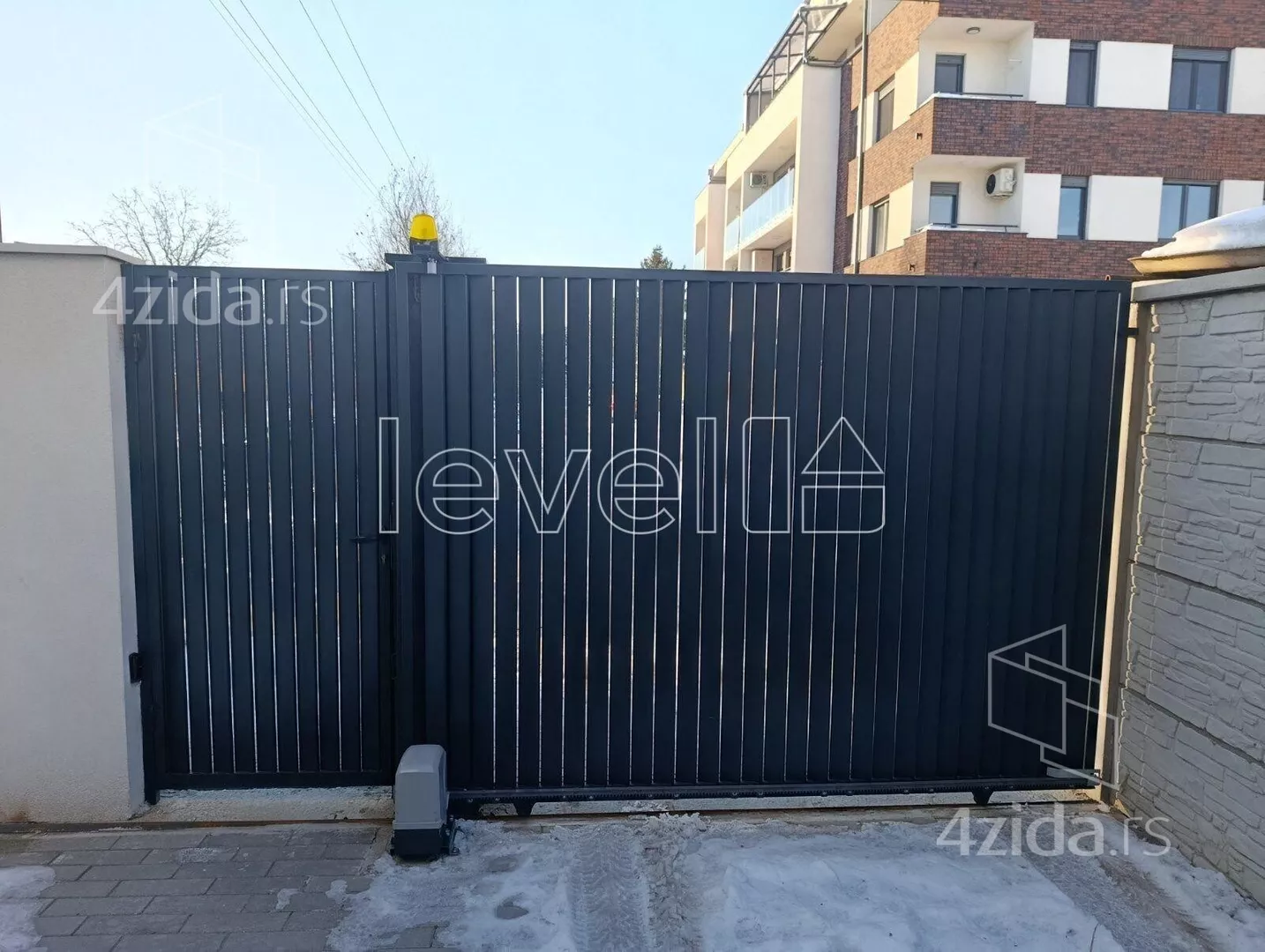 Jednoiposoban stan | 4zida