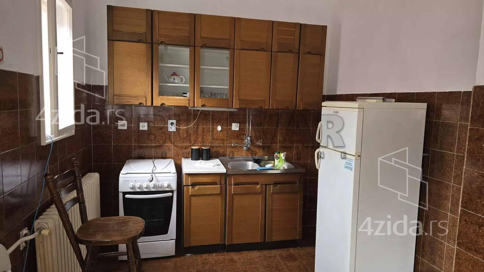 Troiposoban stan | 4zida