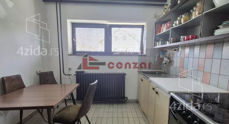 3-etažna kuća | 4zida