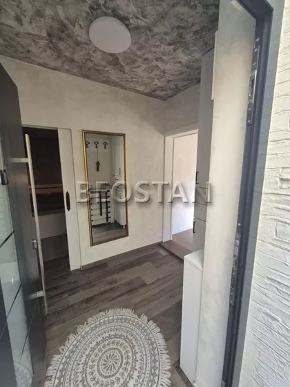 Esad Pasina | 4zida.rs