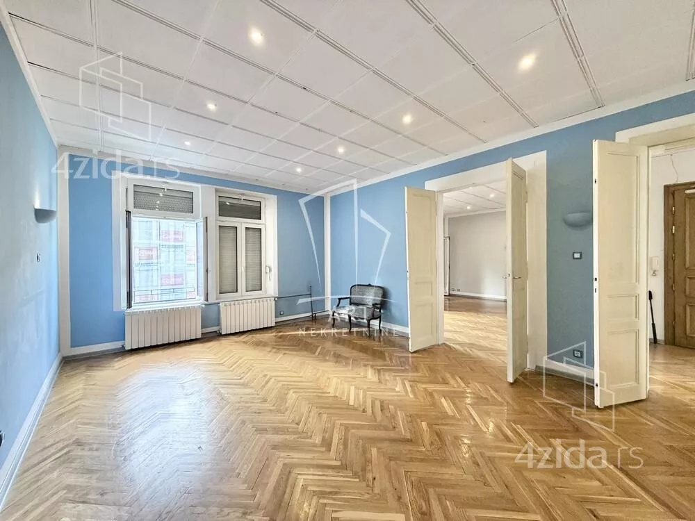 Četvoroiposoban stan | 4zida