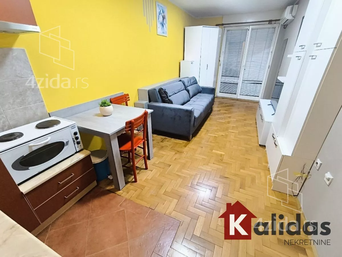 Garsonjera | 4zida