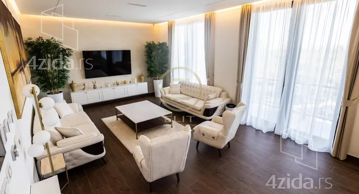 Petosoban stan | 4zida