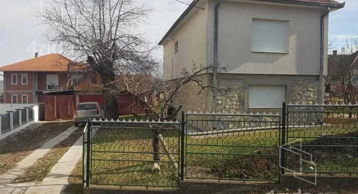 Kuća | 4zida